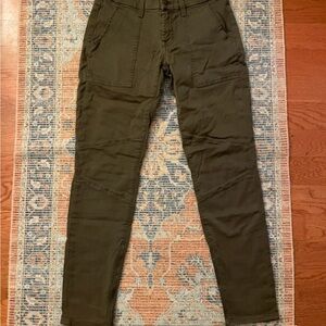 7 For All Mankind Low Rise Green Skinny Cargo Pants
